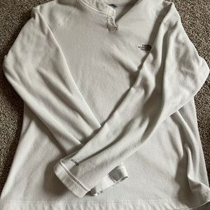 North face pullover